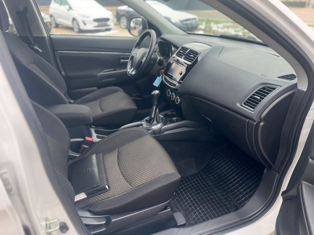 2023 12 Mitsubishi ASX (12)