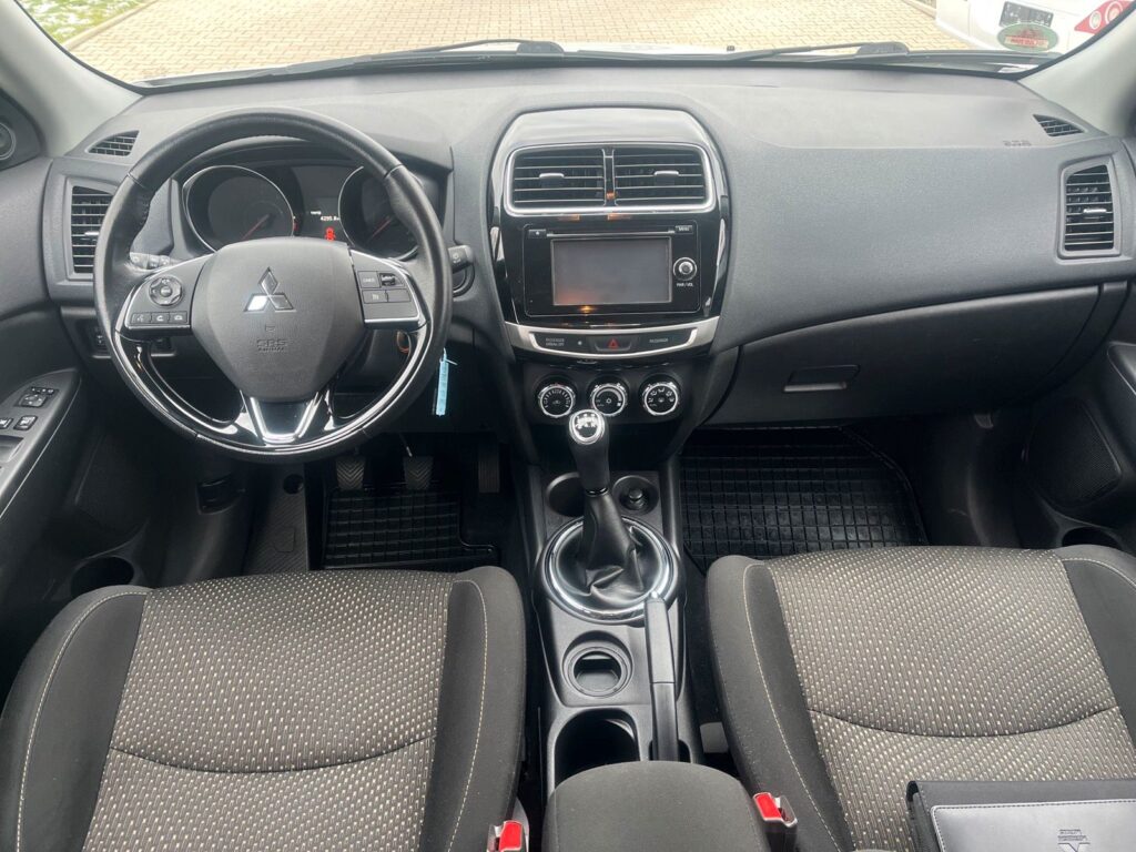 2023 12 Mitsubishi ASX (13)