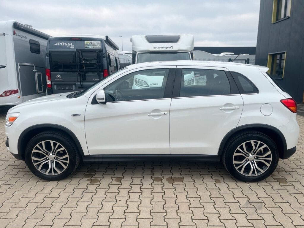 2023 12 Mitsubishi ASX (15)